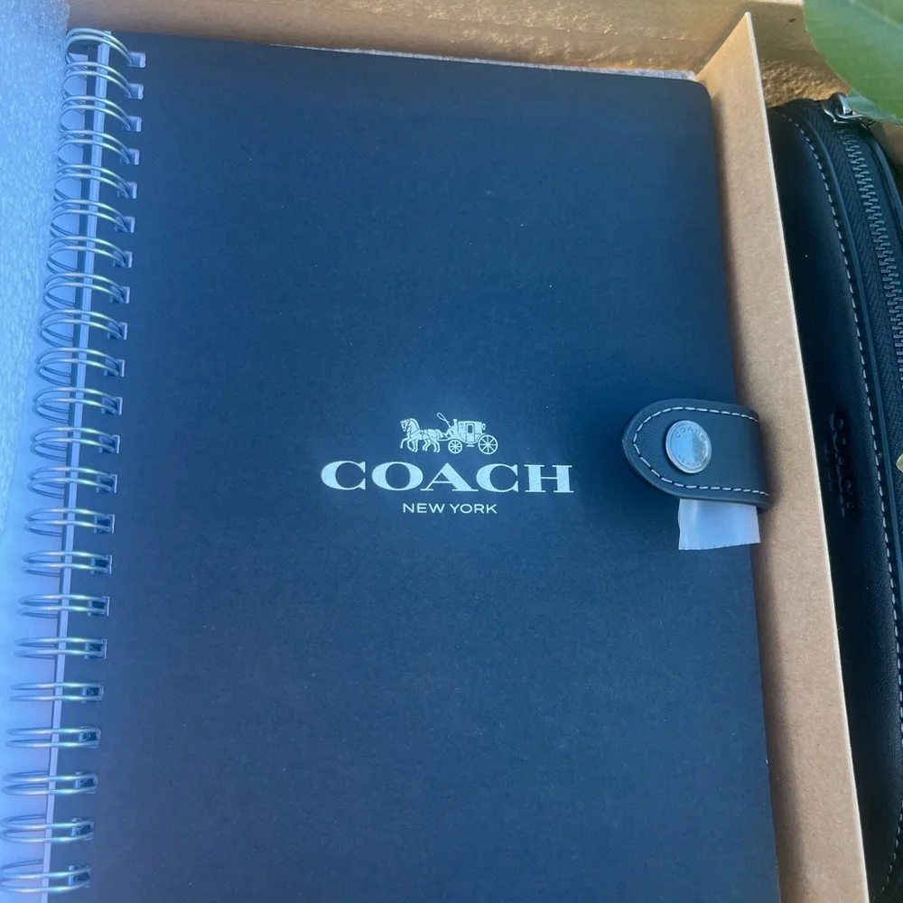 Coach Boxed  Notebook And Pencil Case Set With Penguin Print-CCP98